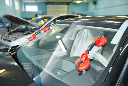 AUTO GLASS REPAIR & REPLACEMENT